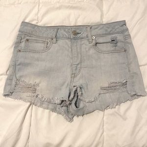 American Eagle High-Rise Denim Short Shorts. Size 8.